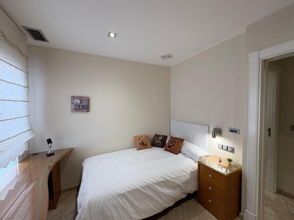 775whatsapp_image_2025-03-25_at_09