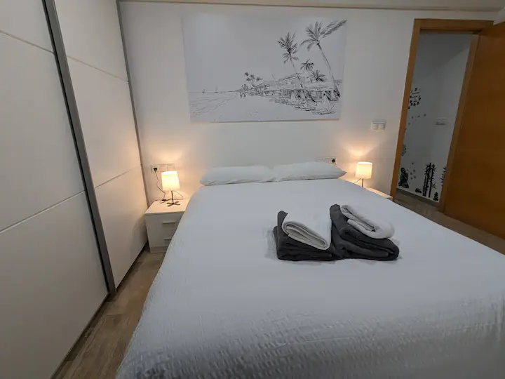 915e85f7-c4e6-42b4-8957-50c39878a849