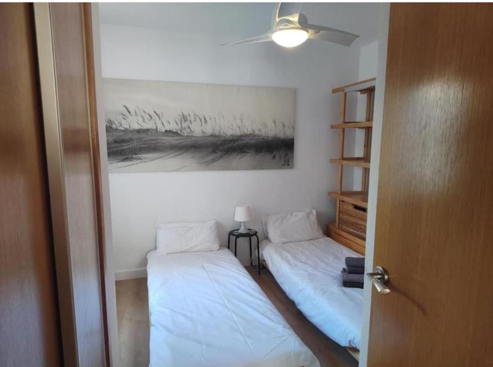 d1d2fdf1-a850-463d-aabd-ec9670ba72d3