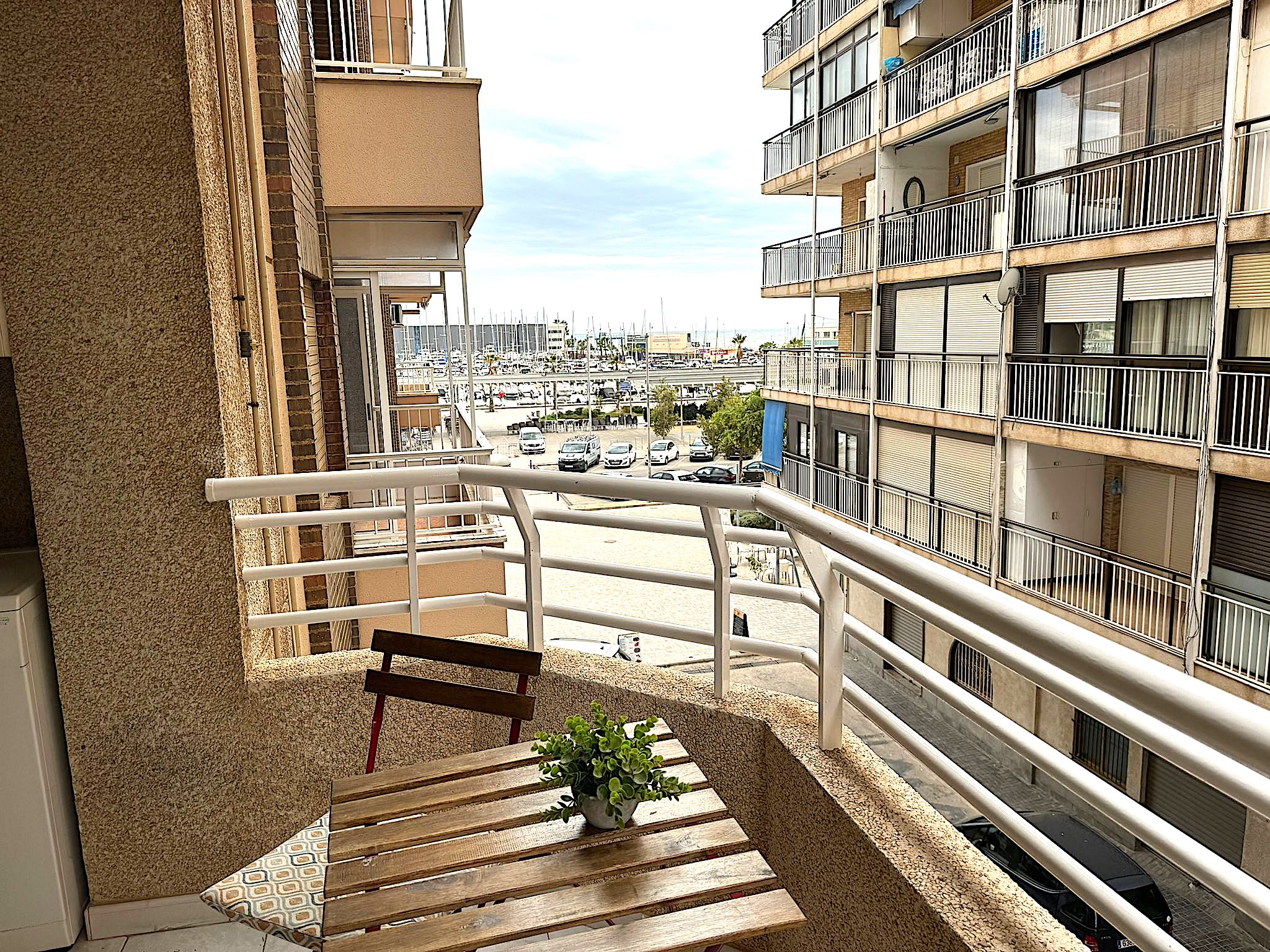 Burgos 4 - Santa Pola